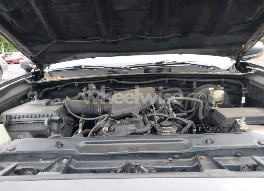 Photo 10 of 2016 Toyota Tacoma SR/SR5 (VIN 5TFSX5ENXGX040643)