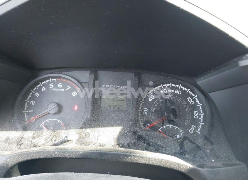 Photo 7 of 2017 Toyota Tacoma SR (VIN 5TFSX5ENXHX052731)