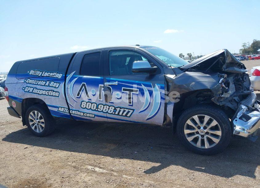 Photo 13 of 2016 Toyota Tundra LIMITED 5.7L V8 (VIN 5TFSY5F10GX206256)