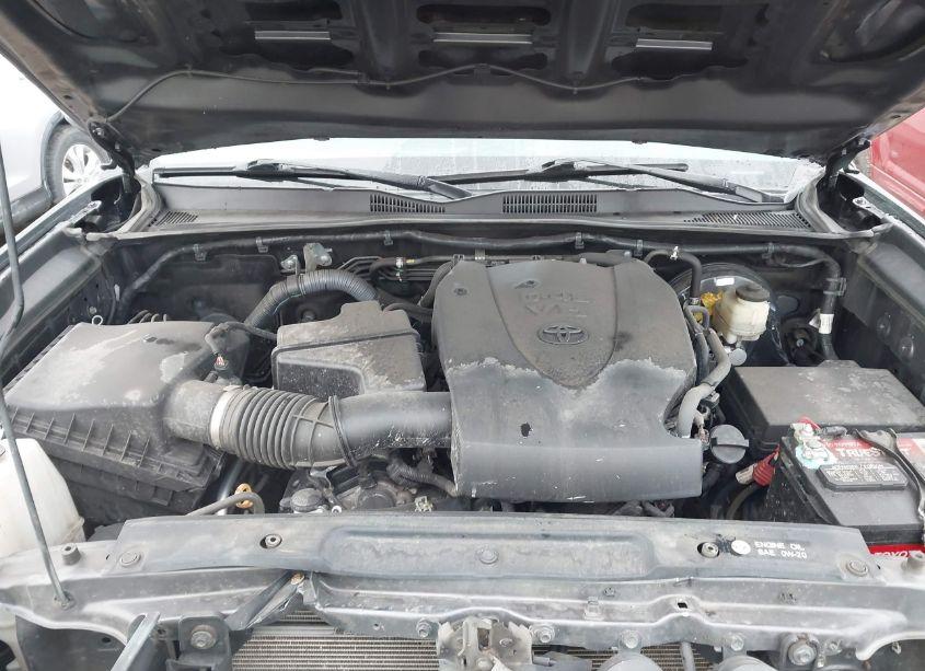 Photo 10 of 2017 Toyota Tacoma TRD SPORT (VIN 5TFSZ5AN0HX099699)