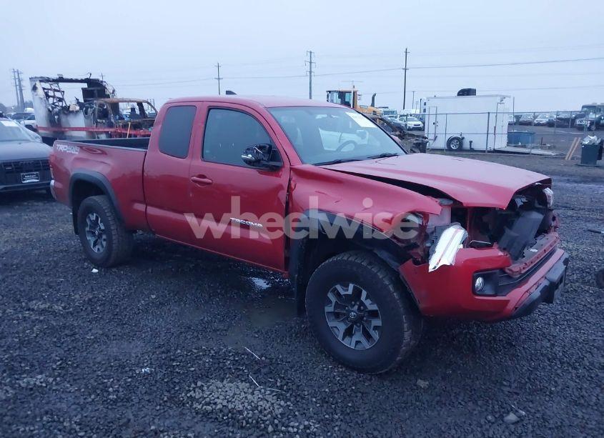 2017 Toyota Tacoma TRD OFF ROAD (VIN 5TFSZ5AN0HX121247) main photo