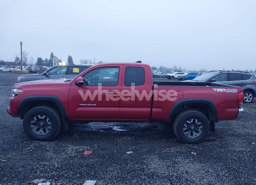 Photo 14 of 2017 Toyota Tacoma TRD OFF ROAD (VIN 5TFSZ5AN0HX121247)