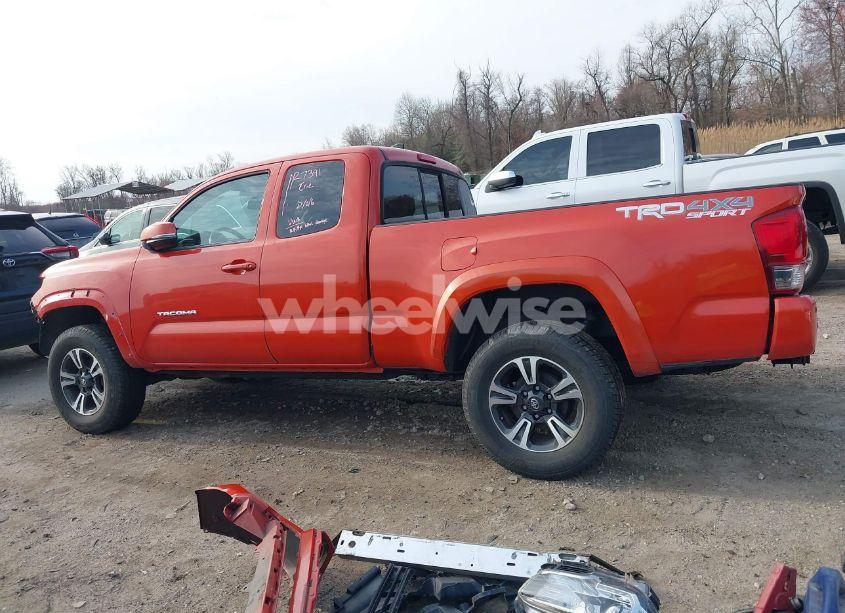 Photo 15 of 2017 Toyota Tacoma TRD SPORT (VIN 5TFSZ5AN1HX082846)