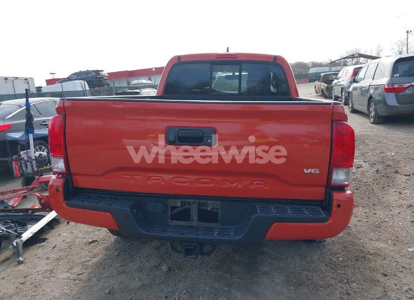 Photo 17 of 2017 Toyota Tacoma TRD SPORT (VIN 5TFSZ5AN1HX082846)