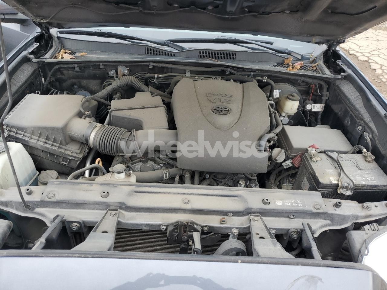 Photo 12 of 2018 TOYOTA TACOMA ACCESS CAB (VIN 5TFSZ5AN1JX133848)