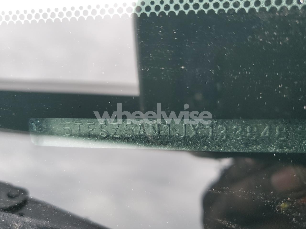 Photo 14 of 2018 TOYOTA TACOMA ACCESS CAB (VIN 5TFSZ5AN1JX133848)