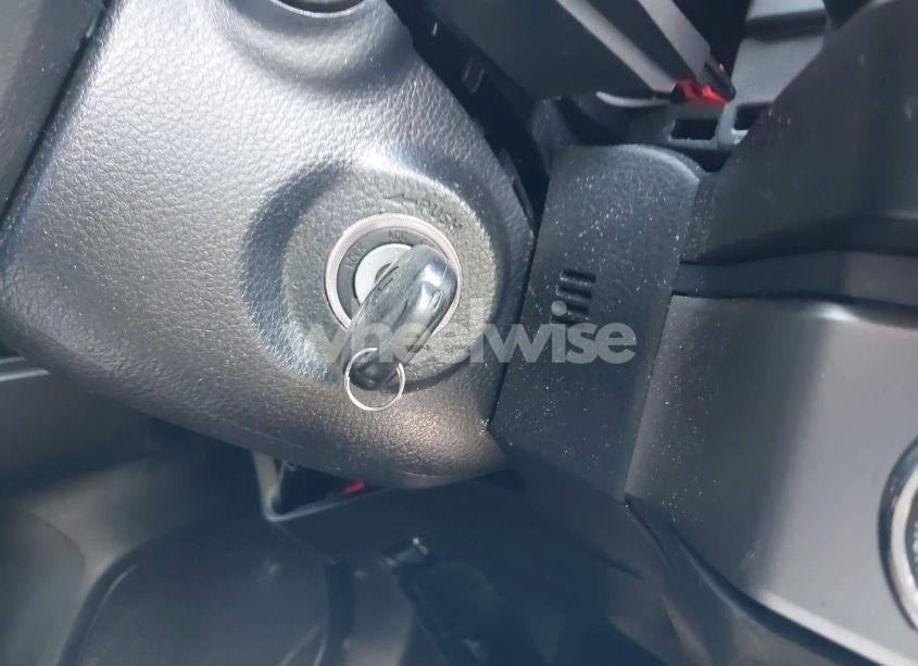 Photo 11 of 2019 Toyota Tacoma SR V6 (VIN 5TFSZ5AN1KX180802)