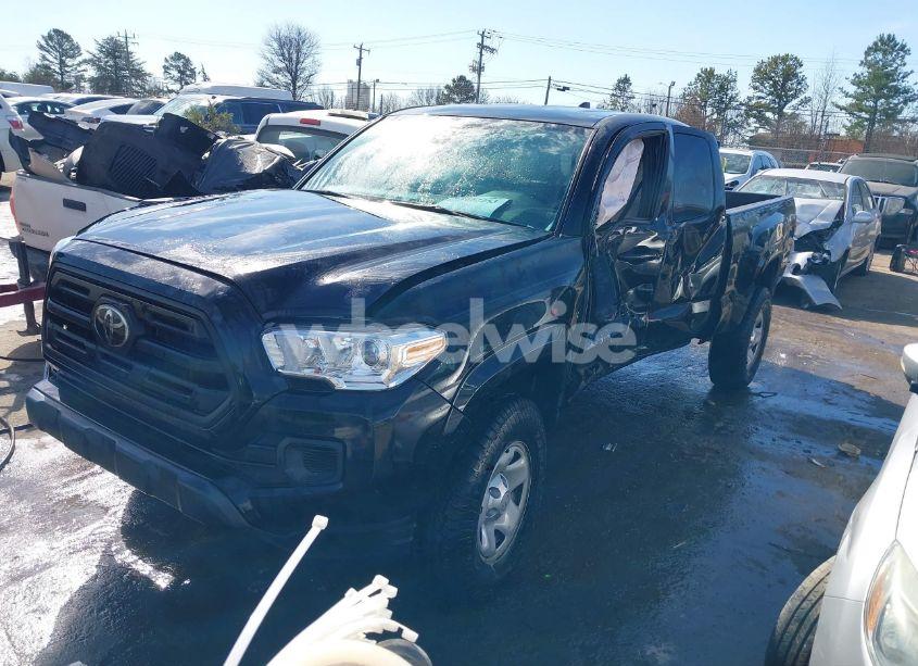 Photo 2 of 2019 Toyota Tacoma SR V6 (VIN 5TFSZ5AN1KX180802)