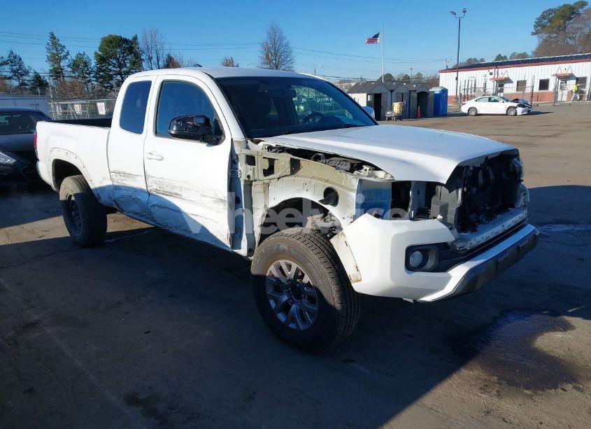 2016 Toyota Tacoma SR5 V6 (VIN 5TFSZ5AN2GX023965) main photo
