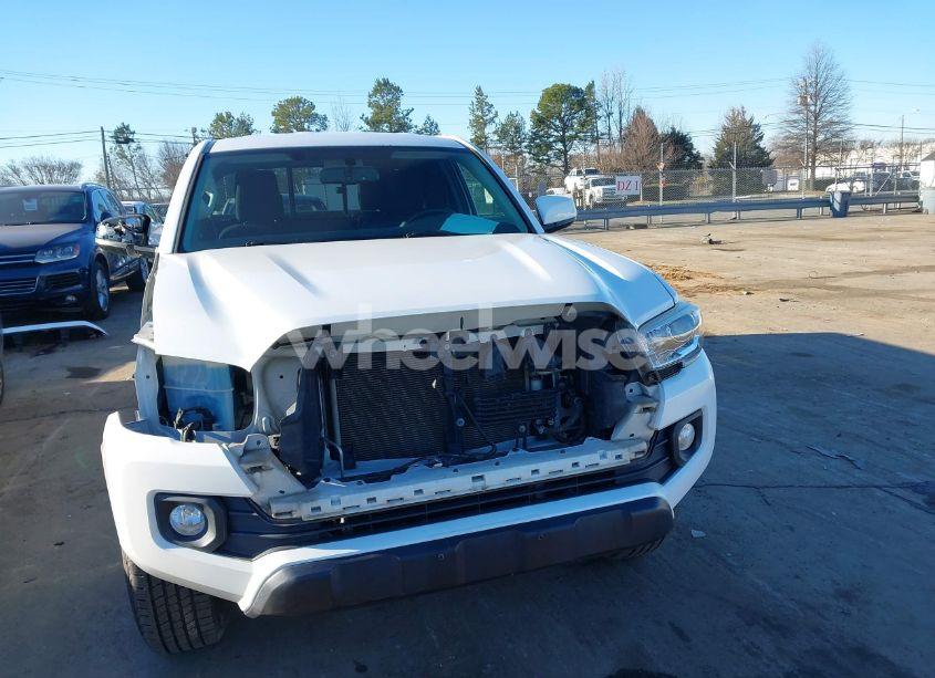 Photo 12 of 2016 Toyota Tacoma SR5 V6 (VIN 5TFSZ5AN2GX023965)