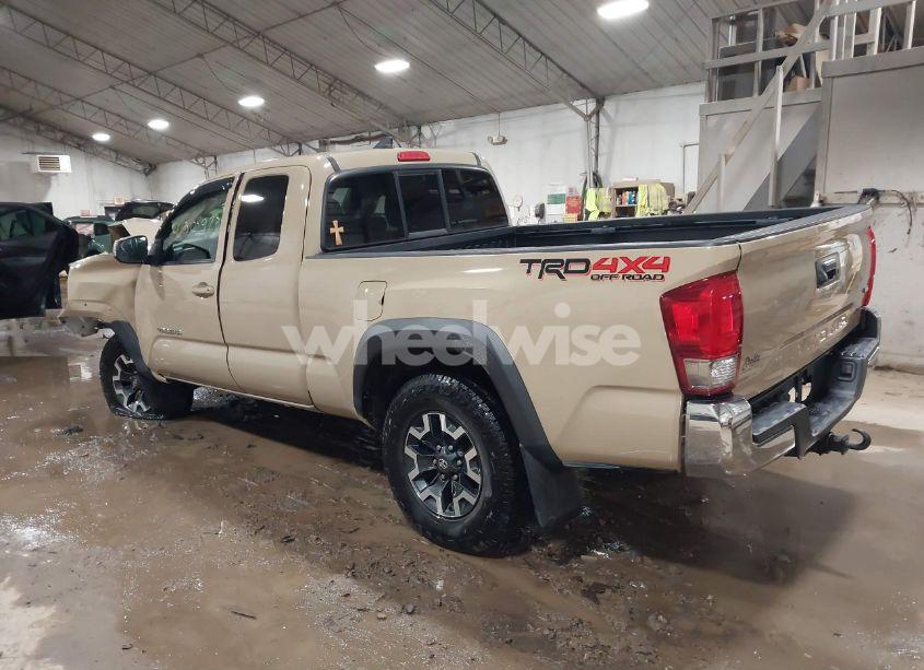 Photo 3 of 2016 Toyota Tacoma TRD OFF ROAD (VIN 5TFSZ5AN3GX026261)