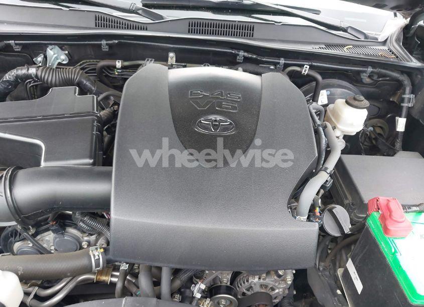 Photo 10 of 2019 Toyota Tacoma SR V6/SR5 V6/TRD OFF ROAD/TRD SPORT (VIN 5TFSZ5AN3KX190800)