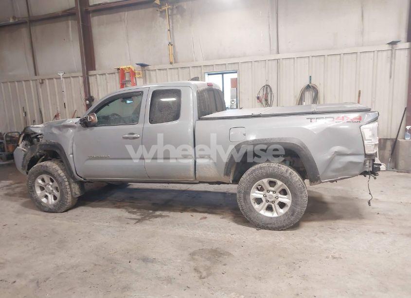 Photo 14 of 2019 Toyota Tacoma TRD OFF ROAD (VIN 5TFSZ5AN5KX175795)
