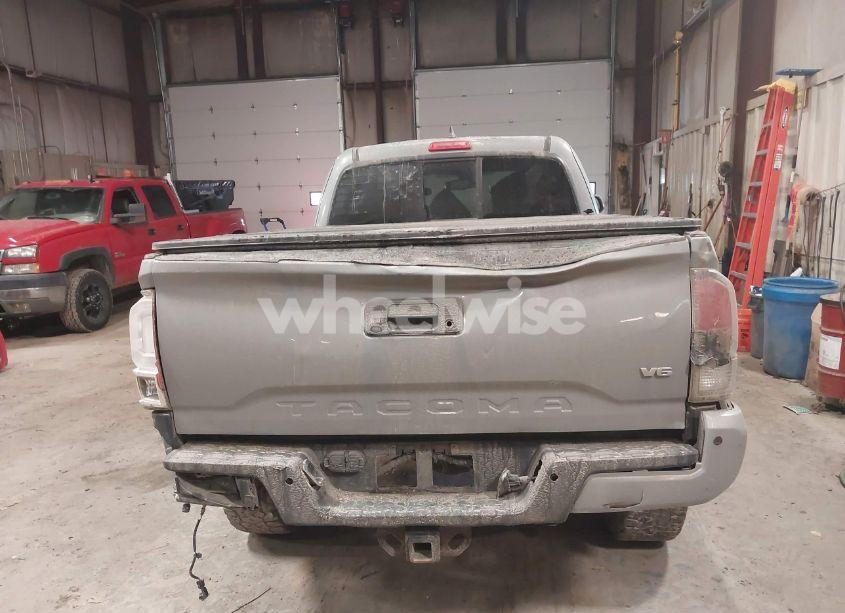 Photo 16 of 2019 Toyota Tacoma TRD OFF ROAD (VIN 5TFSZ5AN5KX175795)