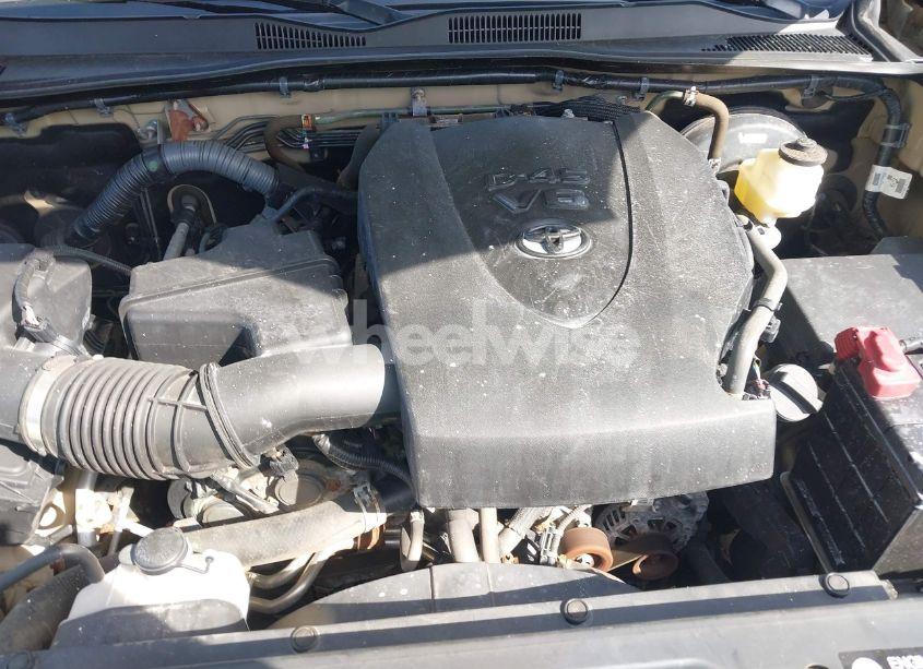 Photo 10 of 2017 Toyota Tacoma TRD SPORT (VIN 5TFSZ5AN7HX056929)