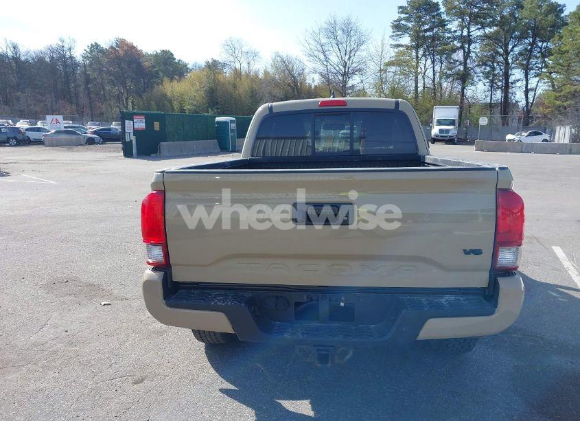 Photo 16 of 2017 Toyota Tacoma TRD SPORT (VIN 5TFSZ5AN7HX056929)