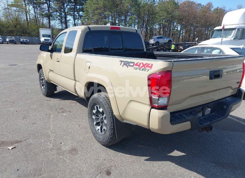 Photo 3 of 2017 Toyota Tacoma TRD SPORT (VIN 5TFSZ5AN7HX056929)