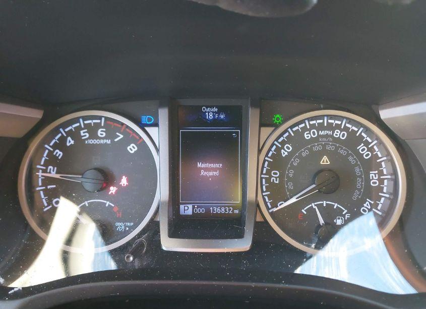 Photo 7 of 2017 Toyota Tacoma SR5 V6 (VIN 5TFSZ5AN7HX098064)