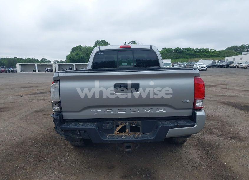 Photo 16 of 2017 Toyota Tacoma TRD SPORT (VIN 5TFSZ5AN7HX115414)