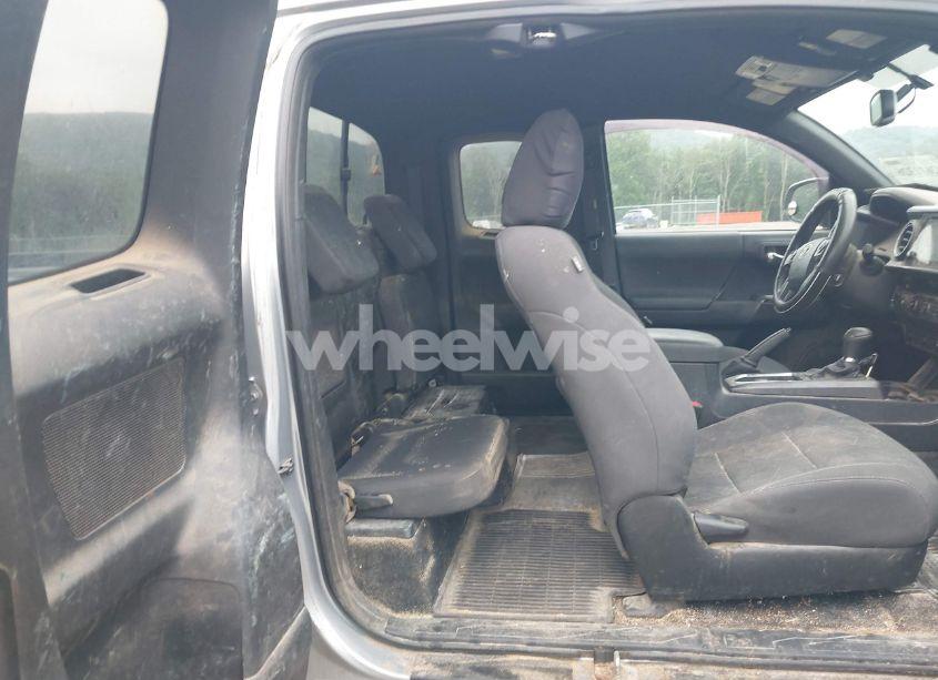 Photo 8 of 2017 Toyota Tacoma TRD SPORT (VIN 5TFSZ5AN7HX115414)