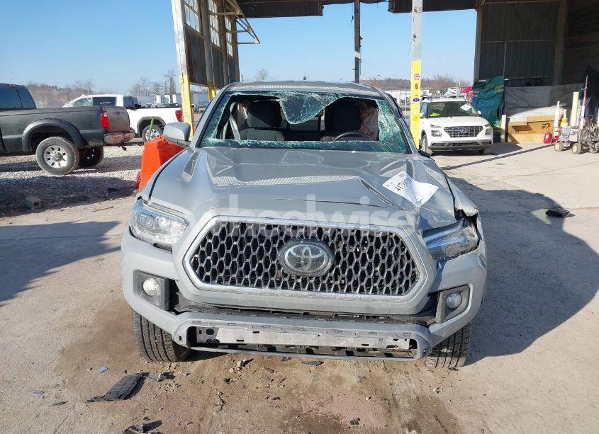 Photo 12 of 2019 Toyota Tacoma TRD OFF ROAD (VIN 5TFSZ5AN7KX179301)