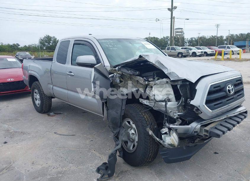 2016 Toyota Tacoma SR5 V6 (VIN 5TFSZ5AN8GX032668) main photo