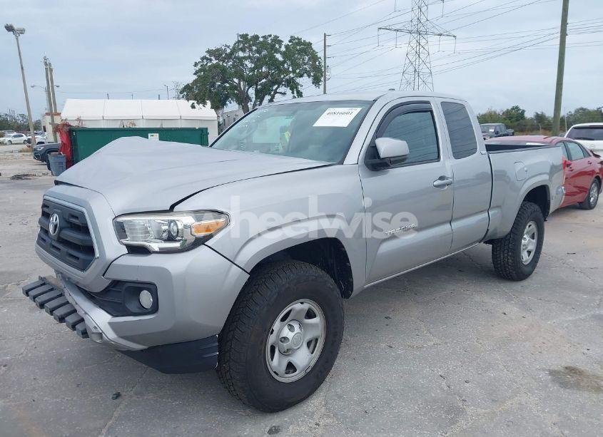 Photo 2 of 2016 Toyota Tacoma SR5 V6 (VIN 5TFSZ5AN8GX032668)