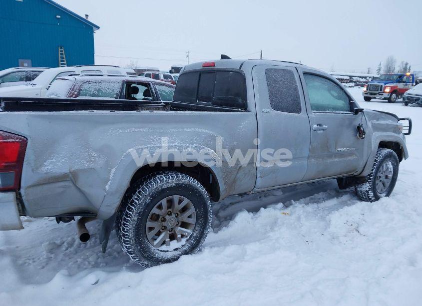 Photo 13 of 2019 Toyota Tacoma SR5 V6 (VIN 5TFSZ5AN8KX184460)