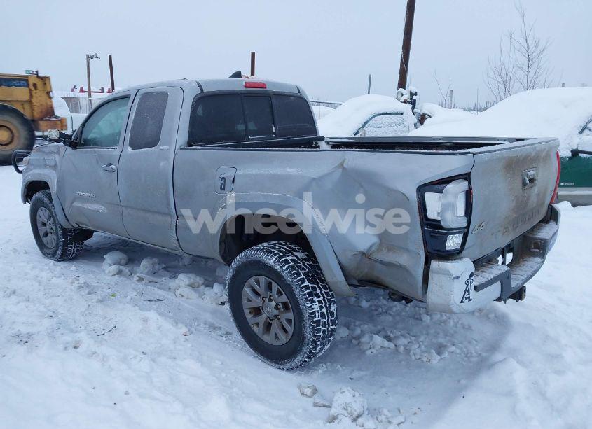 Photo 3 of 2019 Toyota Tacoma SR5 V6 (VIN 5TFSZ5AN8KX184460)