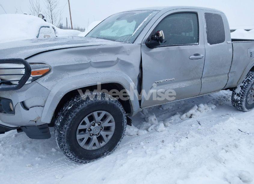 Photo 6 of 2019 Toyota Tacoma SR5 V6 (VIN 5TFSZ5AN8KX184460)