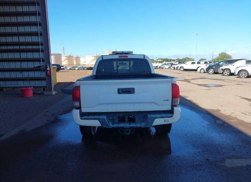 Photo 16 of 2016 Toyota Tacoma SR5 V6 (VIN 5TFSZ5AN9GX005639)