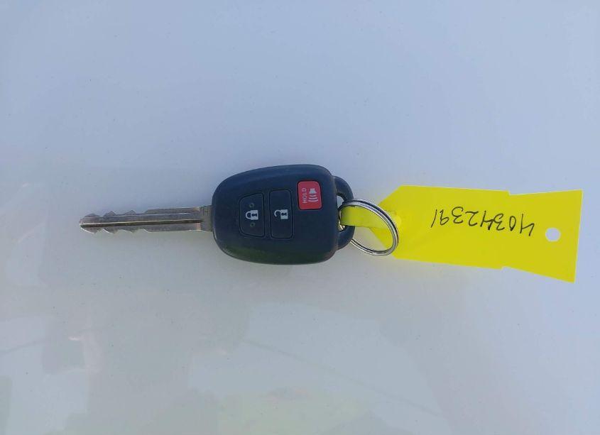 Photo 11 of 2016 Toyota Tacoma TRD SPORT (VIN 5TFSZ5AN9GX022781)