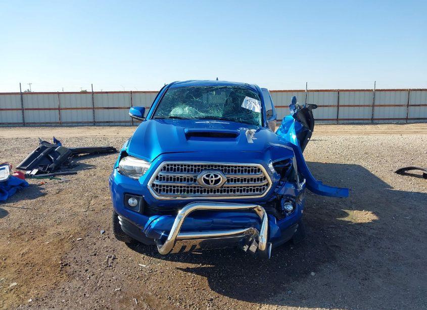 Photo 13 of 2016 Toyota Tacoma TRD SPORT (VIN 5TFSZ5AN9GX022781)
