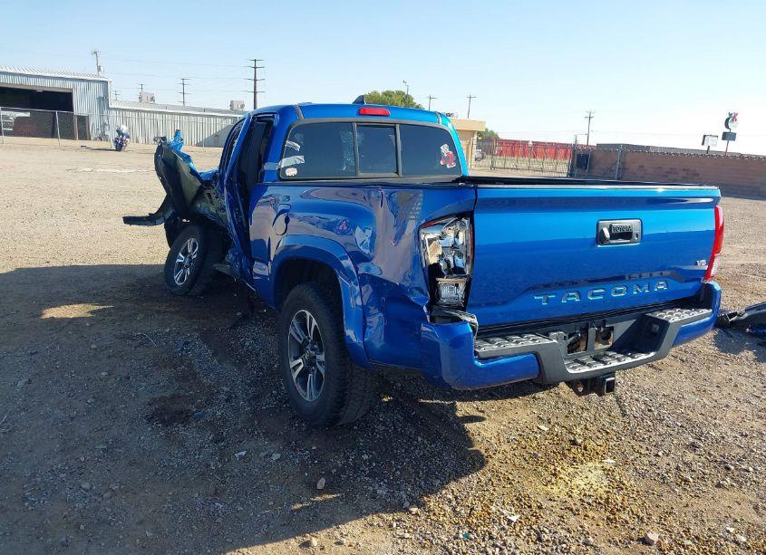 Photo 3 of 2016 Toyota Tacoma TRD SPORT (VIN 5TFSZ5AN9GX022781)