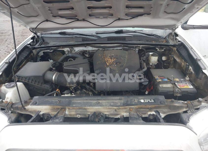 Photo 10 of 2017 Toyota Tacoma TRD SPORT (VIN 5TFSZ5AN9HX054664)