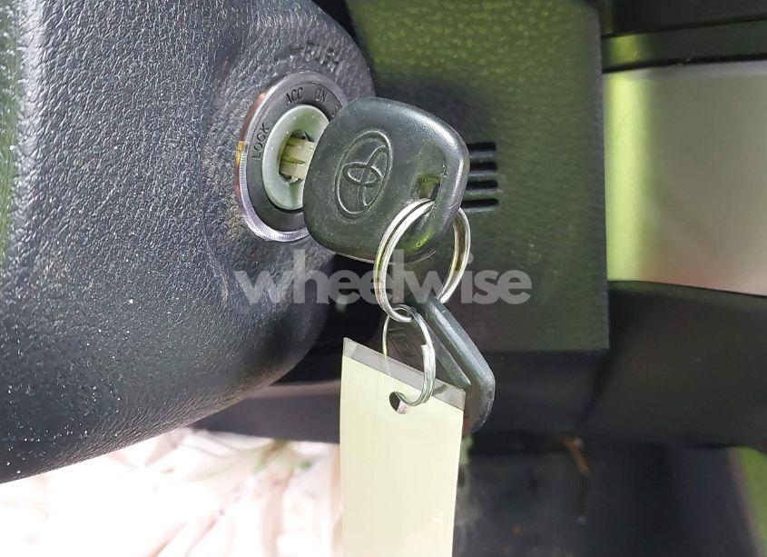 Photo 11 of 2019 Toyota Tacoma SR V6 (VIN 5TFSZ5AN9KX198805)