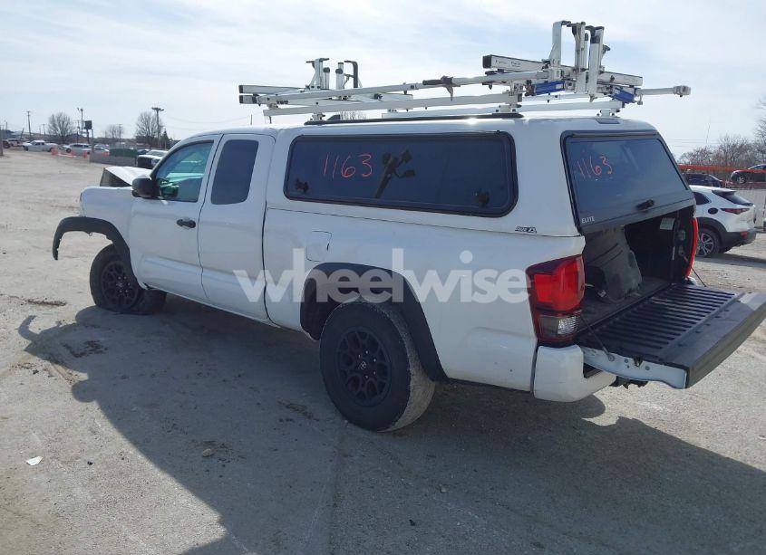 Photo 3 of 2019 Toyota Tacoma SR V6 (VIN 5TFSZ5AN9KX198805)