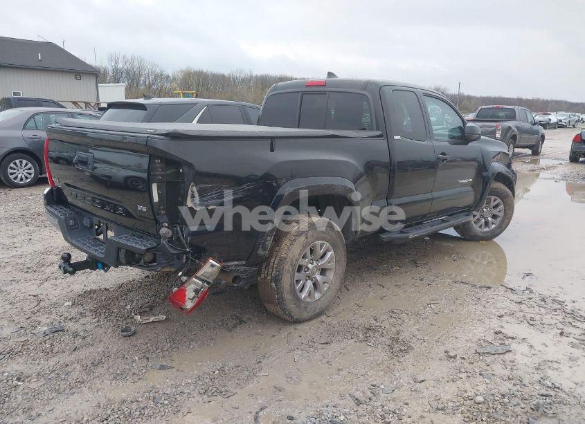 Photo 4 of 2016 Toyota Tacoma SR5 V6 (VIN 5TFSZ5ANXGX017671)