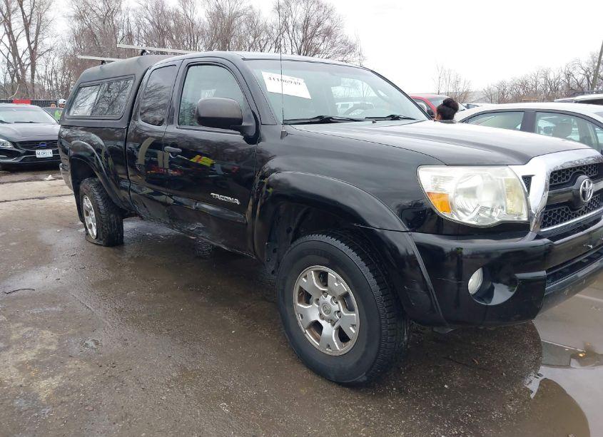 2011 Toyota Tacoma PRERUNNER ACCESS CAB (VIN 5TFTU4GN0BX009964) main photo