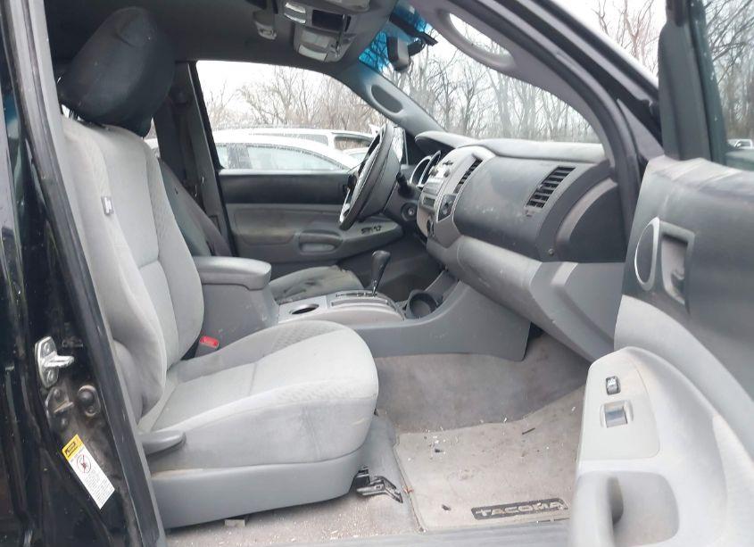 Photo 5 of 2011 Toyota Tacoma PRERUNNER ACCESS CAB (VIN 5TFTU4GN0BX009964)
