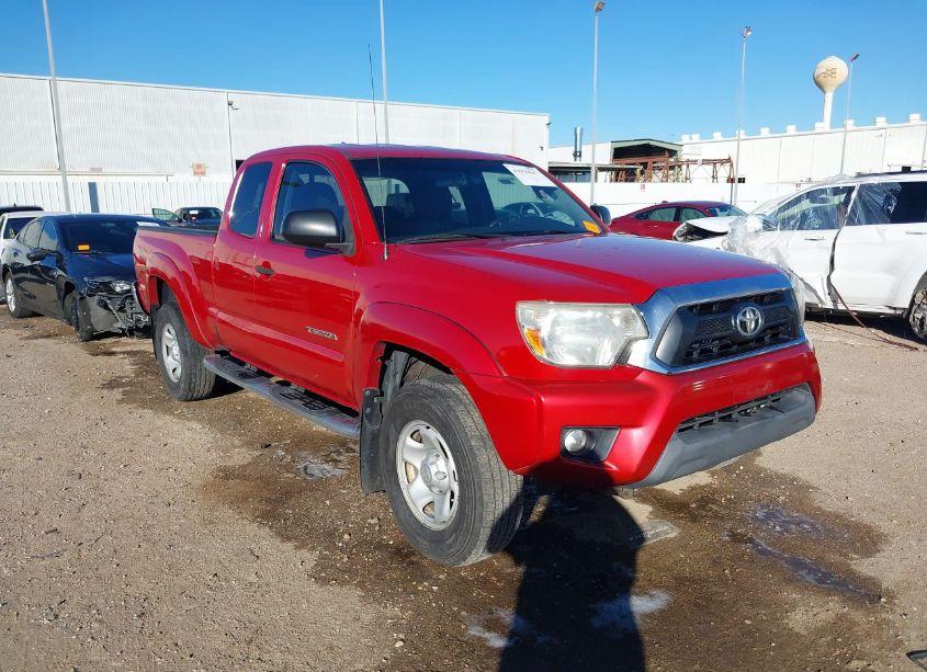 2015 Toyota Tacoma PRERUNNER ACCESS CAB (VIN 5TFTU4GN5FX081829) main photo