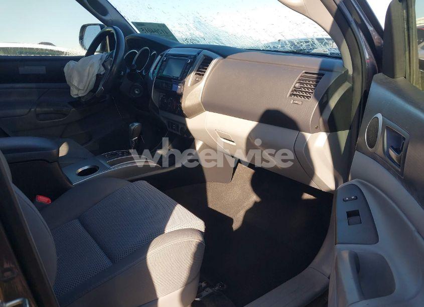 Photo 5 of 2014 Toyota Tacoma PRERUNNER ACCESS CAB (VIN 5TFTU4GN7EX056722)