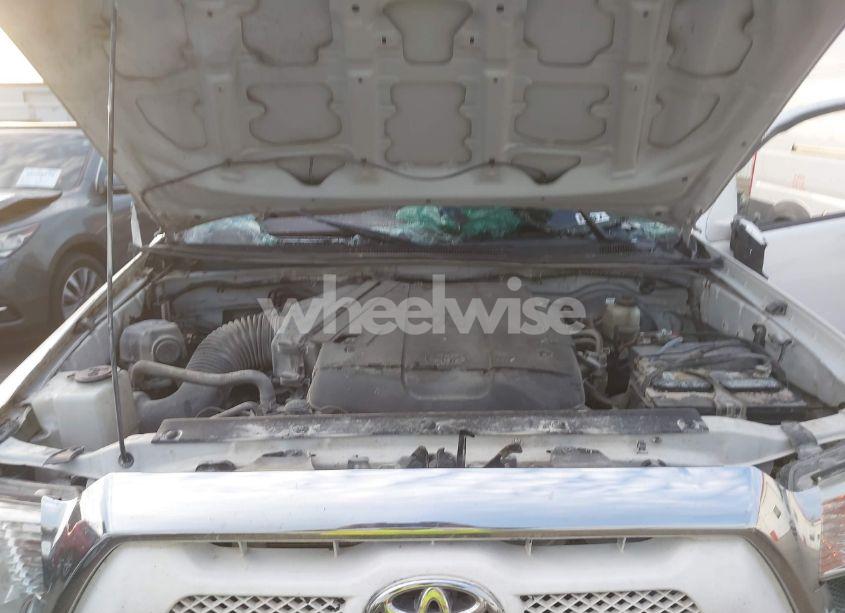 Photo 10 of 2015 Toyota Tacoma PRERUNNER ACCESS CAB (VIN 5TFTU4GN8FX084806)