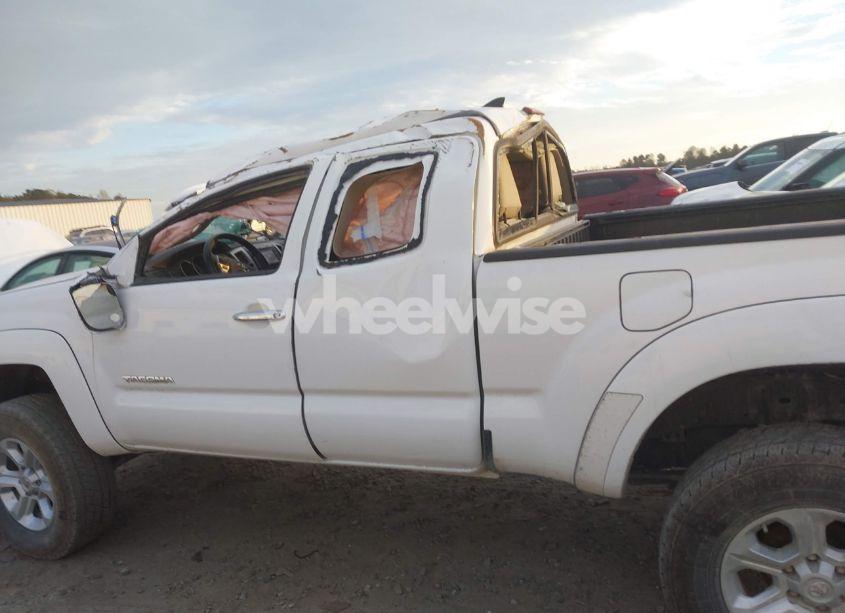 Photo 14 of 2015 Toyota Tacoma PRERUNNER ACCESS CAB (VIN 5TFTU4GN8FX084806)