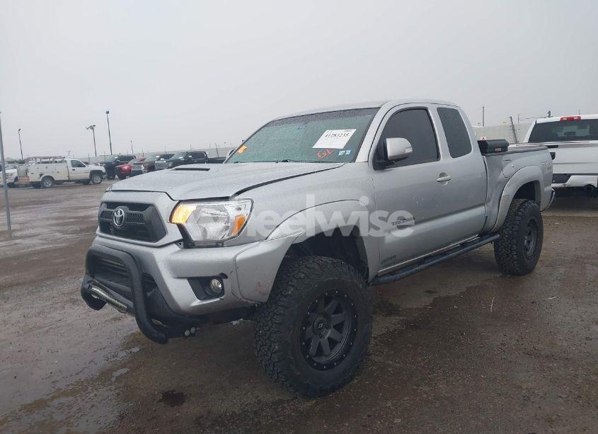 Photo 2 of 2012 Toyota Tacoma PRERUNNER ACCESS CAB (VIN 5TFTU4GN9CX013688)