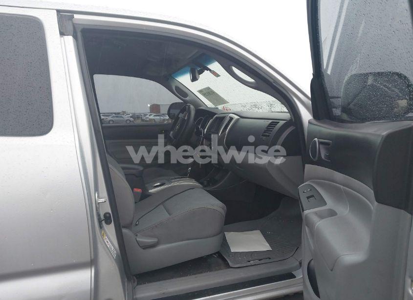 Photo 5 of 2012 Toyota Tacoma PRERUNNER ACCESS CAB (VIN 5TFTU4GN9CX013688)