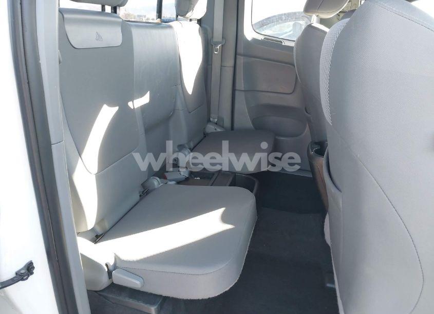 Photo 8 of 2015 Toyota Tacoma PRERUNNER ACCESS CAB (VIN 5TFTU4GNXFX075783)