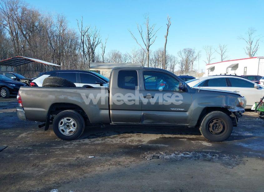 Photo 13 of 2011 Toyota Tacoma ACCESS CAB (VIN 5TFTX4CN0BX001523)