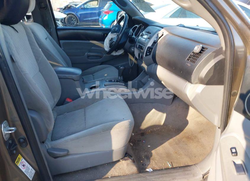 Photo 5 of 2011 Toyota Tacoma ACCESS CAB (VIN 5TFTX4CN0BX001523)
