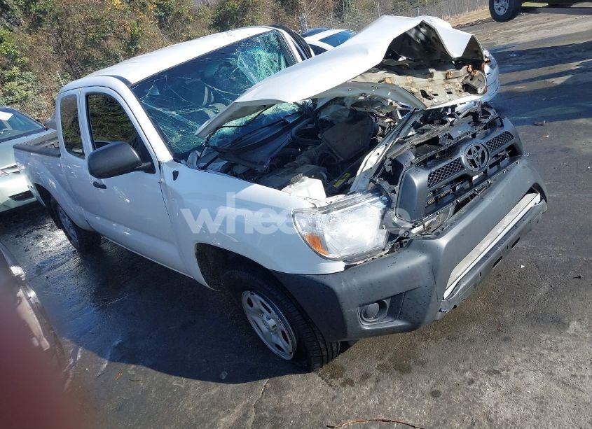 2015 Toyota Tacoma (VIN 5TFTX4CN0FX054003) main photo